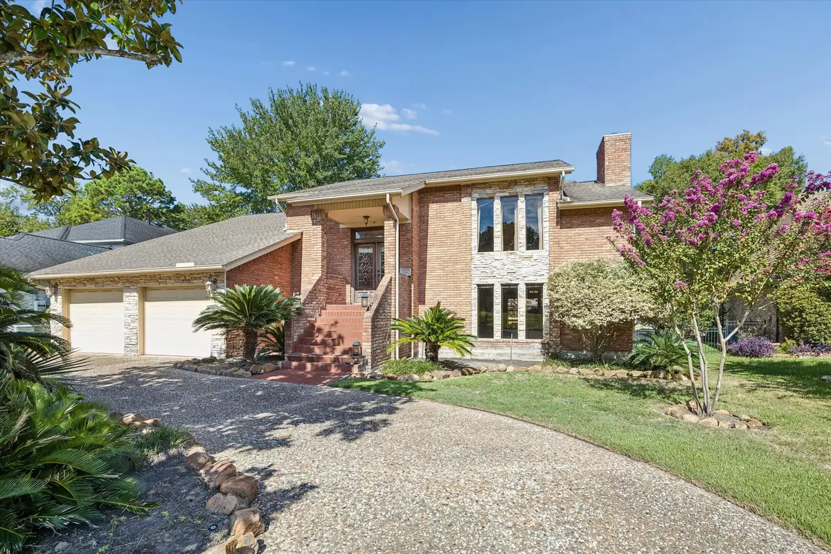 114 Lakeside Drive, Conroe, TX 77356 - #1