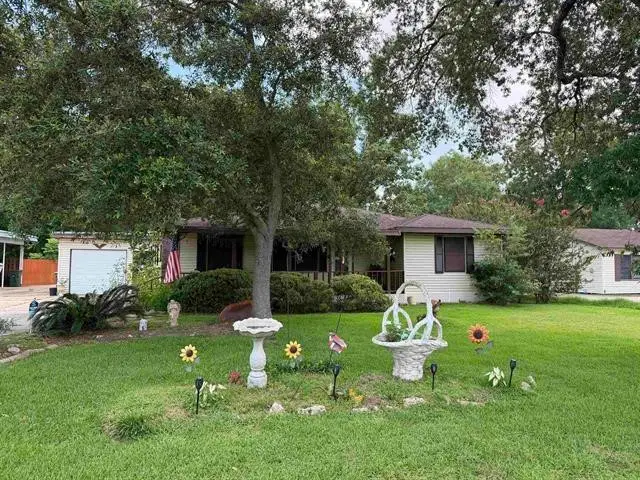 2890 W Lucas Drive, Beaumont, TX 77706 - #3