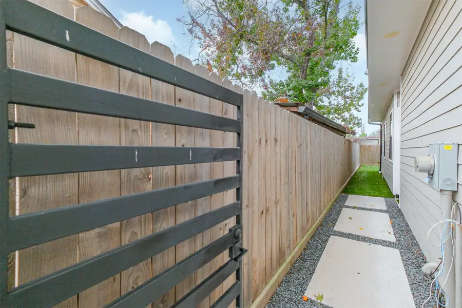 5209 Gano Street, Houston, TX 77009 - Image #3