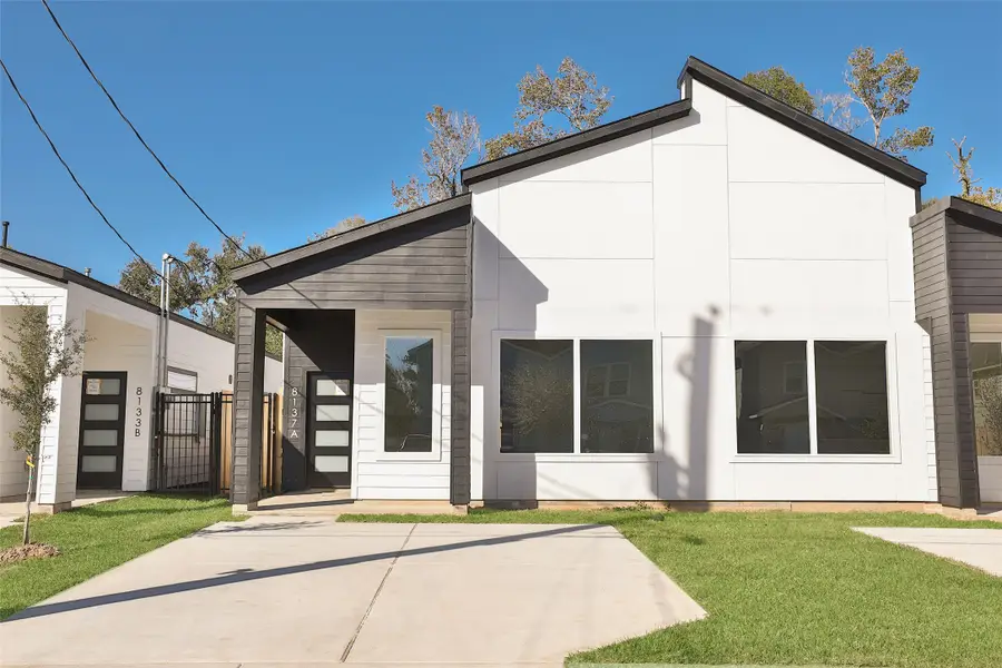 8137 Cabot Street #A/B, Houston, TX 77078 - Image #3