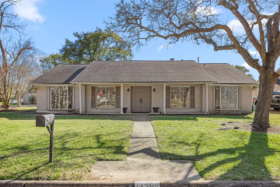 11403 Cold Spring Drive, Houston, TX 77043 - Image #2