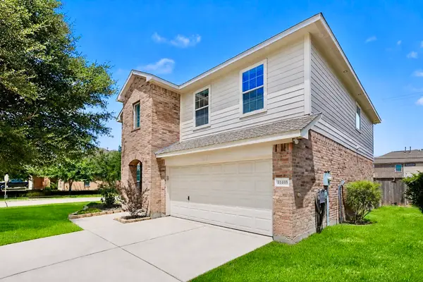 11403 Sandstone Canyon Drive, Humble, TX 77396
