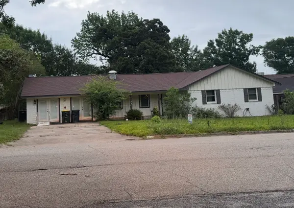 120 Parkgate Street, Conroe, TX 77304
