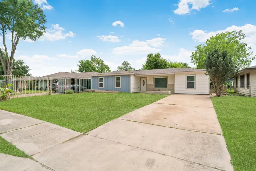 5646 Flamingo Drive, Houston, TX 77033 - #2