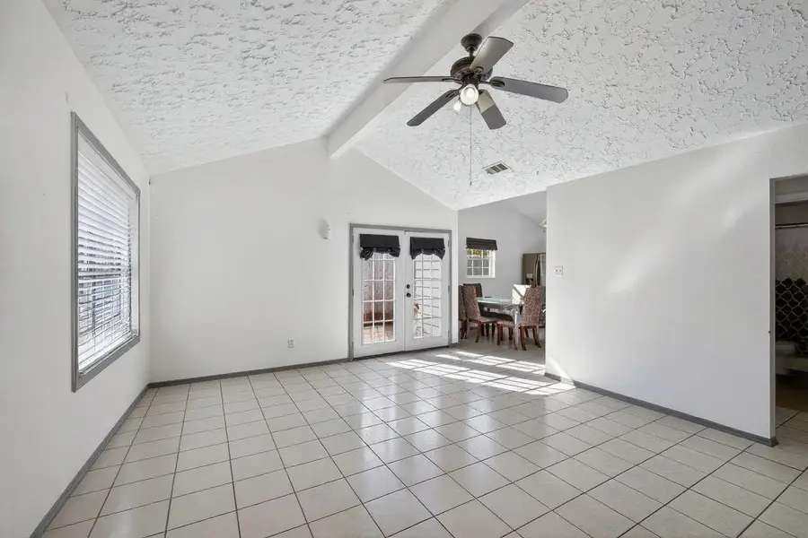 11723 Boxhill Drive, Houston, TX 77066 - Image #3