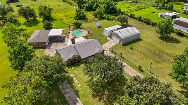 4435 S Tower Road, Santa Fe, TX 77517