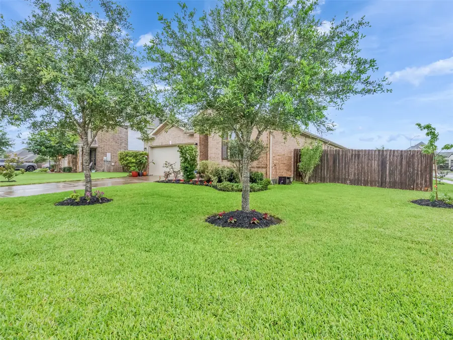1807 Oakdale Mist Drive, Dickinson, TX 77539 - #2