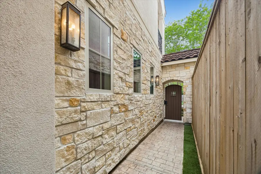 708 Asbury Street, Houston, TX 77007 - #3