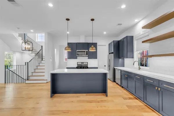 204 Burr Street #G, Houston, TX 77011