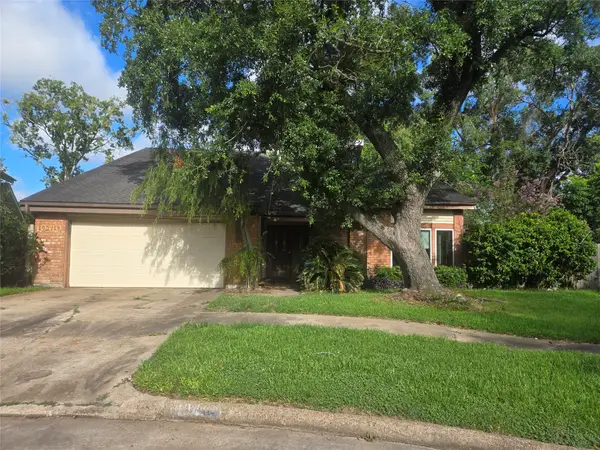 10410 Tennis Court, Houston, TX 77099