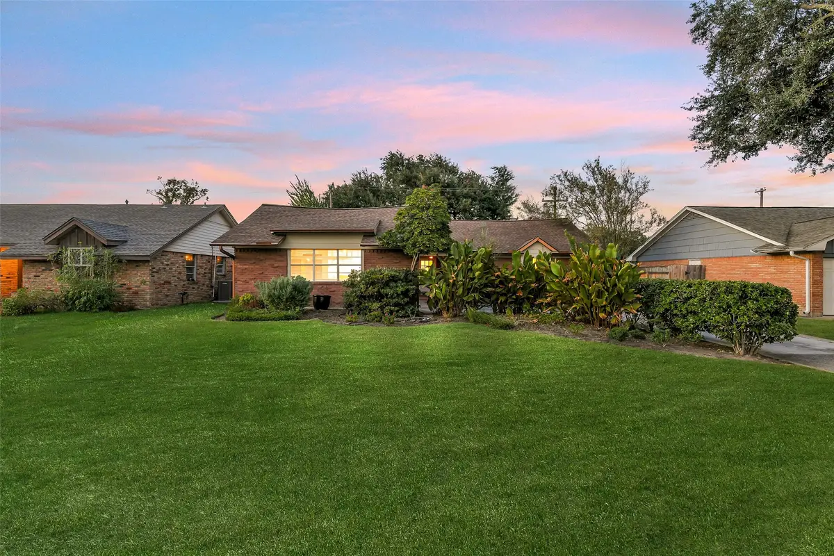 2205 Lazybrook Drive, Houston, TX 77008 - #1