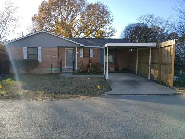 121 Roy Street, Magnolia, TX 77354