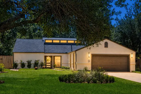46 N Autumnwood Way, The Woodlands, TX 77380