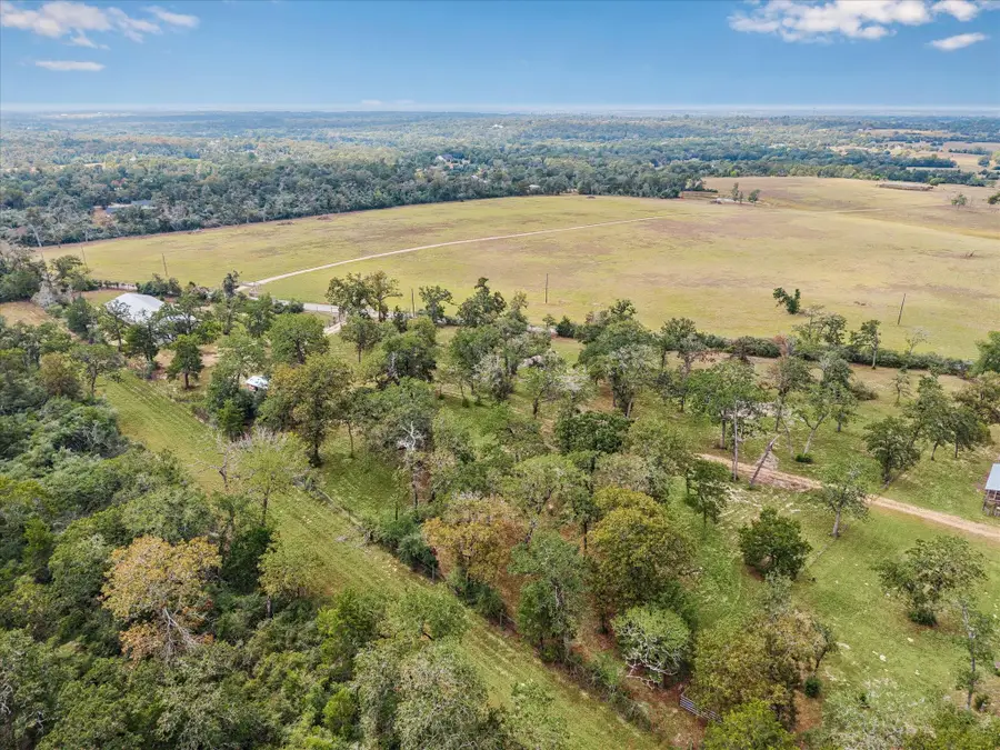 6618 Stokes Road, Bellville, TX 77418 - #2