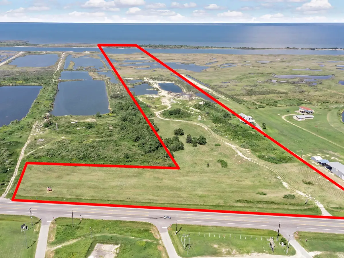 2169 Highway 87, Crystal Beach, TX 77650 - #1