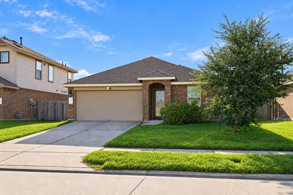 8218 Oakleaf Meadow Court, Rosharon, TX 77583
