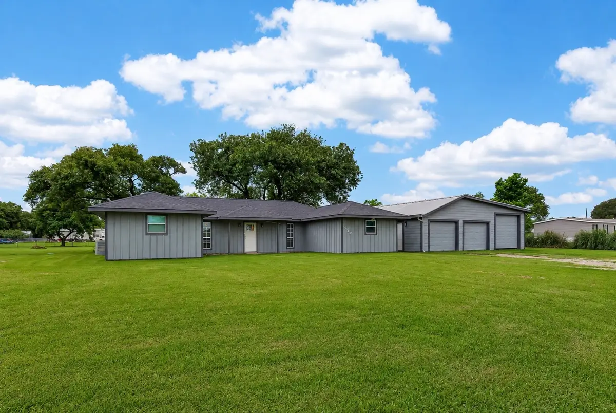 1429 County Road 192, Alvin, TX 77511 - #1