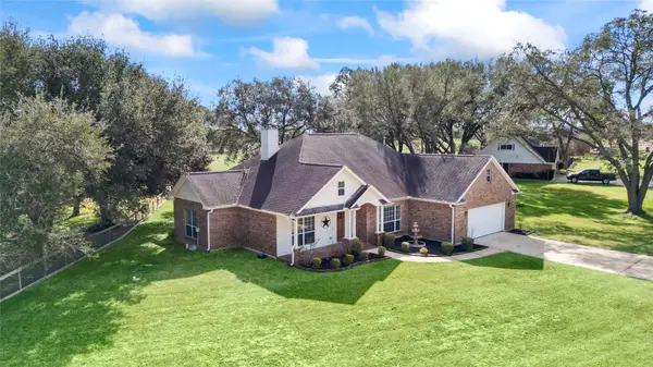 15592 Sandtrap Drive, Waller, TX 77484