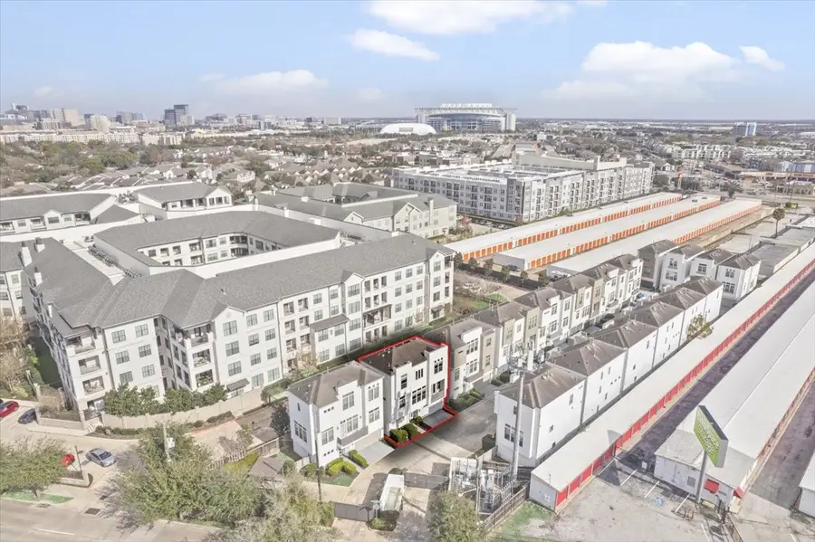 3120 Mitchell Landing Court, Houston, TX 77025 - Image #3