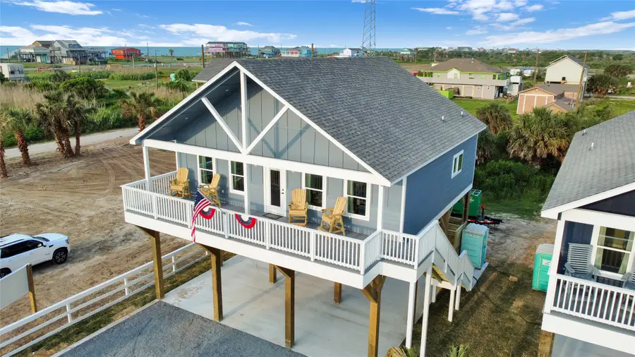 1028 Sunset Circle W, Crystal Beach, TX 77650 - #3