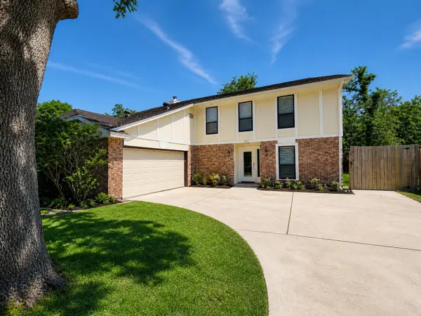 2301 Lees Court, League City, TX 77573