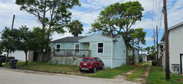 1719 50th Street, Galveston, TX 77551