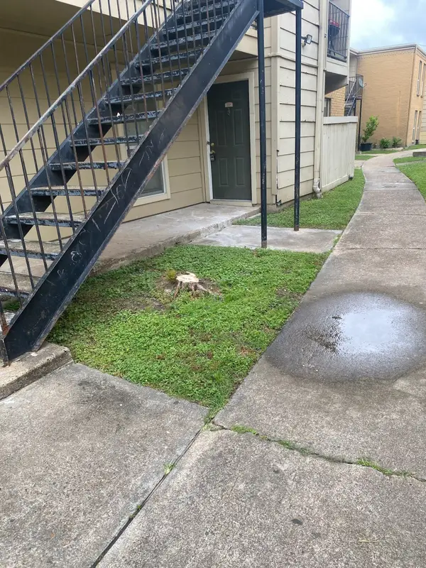 8100 Creekbend Drive #159, Houston, TX 77071