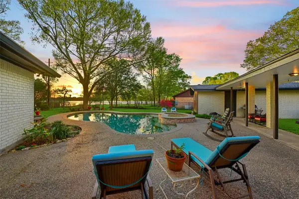 310 Whitecap Drive, El Lago, TX 77586