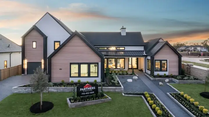 2015 Crown Lake Drive, Missouri City, TX 77459 - Image #1