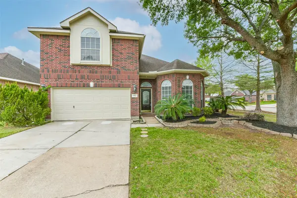 1002 Bristol Way, Pearland, TX 77584