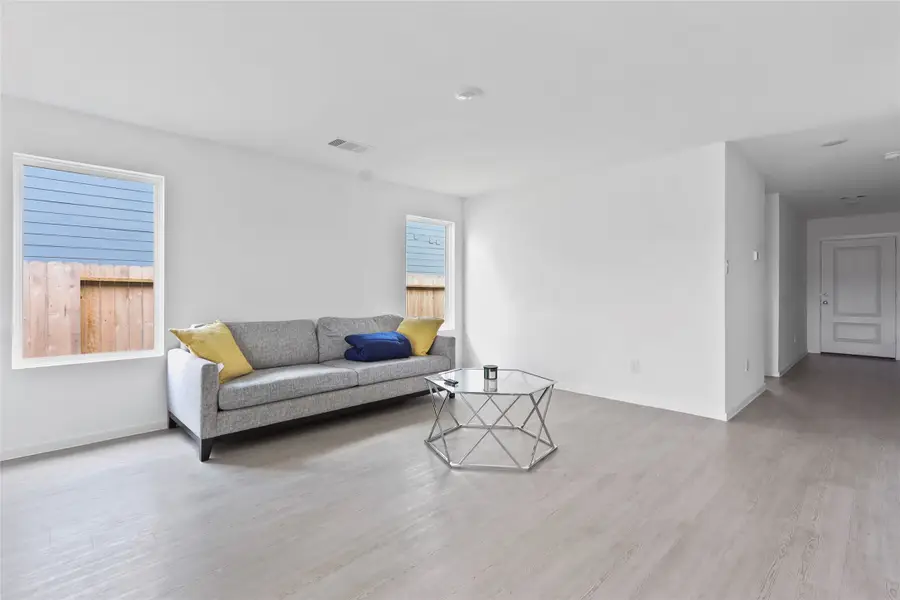 25637 Rose Creek Drive, Cleveland, TX 77328 - Image #3