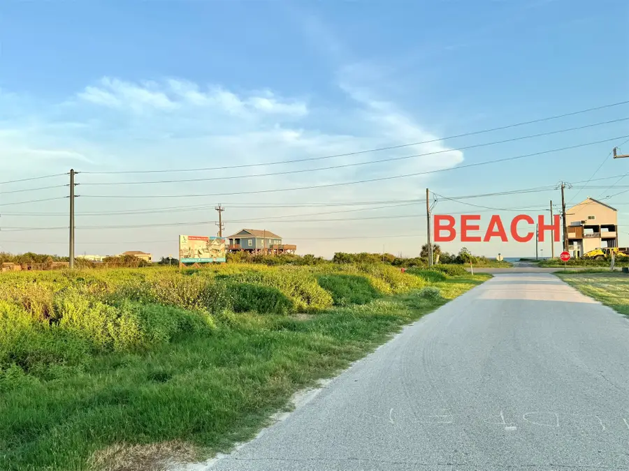 1014 Johnson Road, Gilchrist, TX 77617 - #2