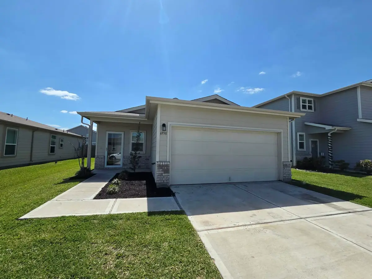6938 Hobby Wind Ridge Drive, Houston, TX 77075 - #1