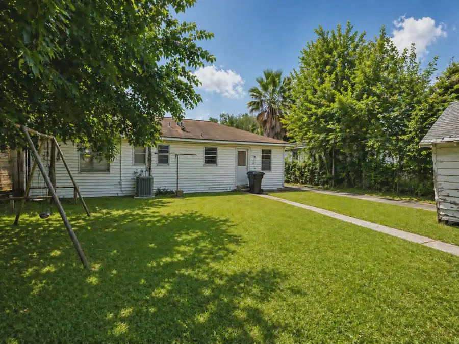 4302 Edison Street, Houston, TX 77009 - #2