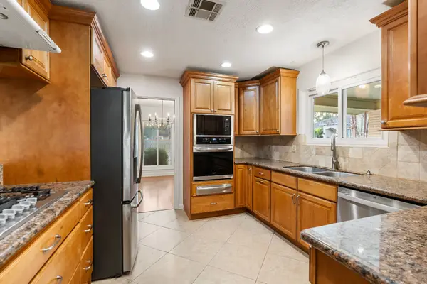 5642 Dumfries Drive, Houston, TX 77096