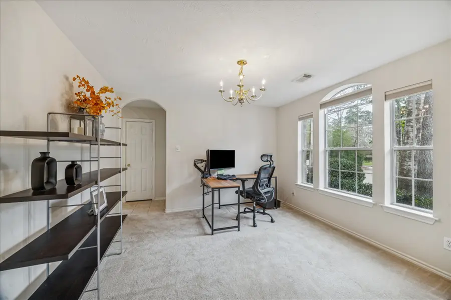 122 S Abram Circle, The Woodlands, TX 77382 - Image #3