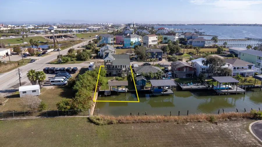 1003 Commodore Drive, Galveston, TX 77554 - Image #2