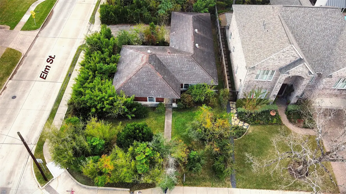 851 Jaquet Drive, Bellaire, TX 77401 - Image #1