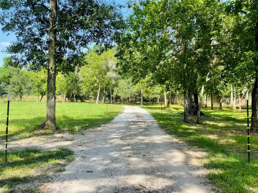 416 County Road 28, Angleton, TX 77515 - #3