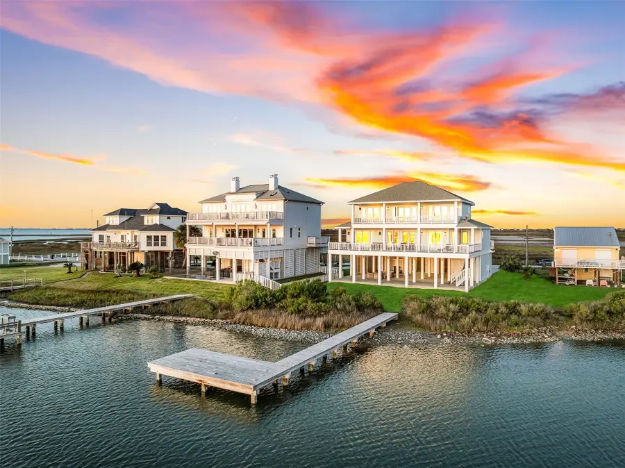 2910 11 Mile Road, Galveston, TX 77554 - #2