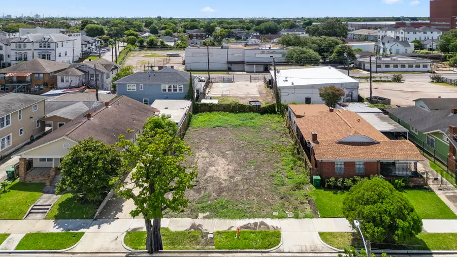 305 Everton Street, Houston, TX 77003 - #2