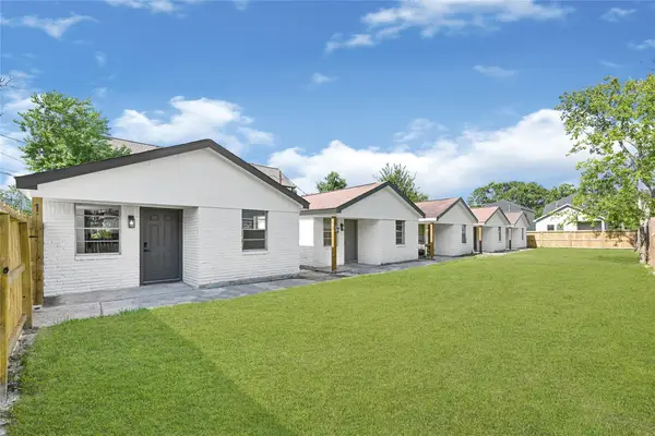 8701 Bertwood Street, Houston, TX 77016