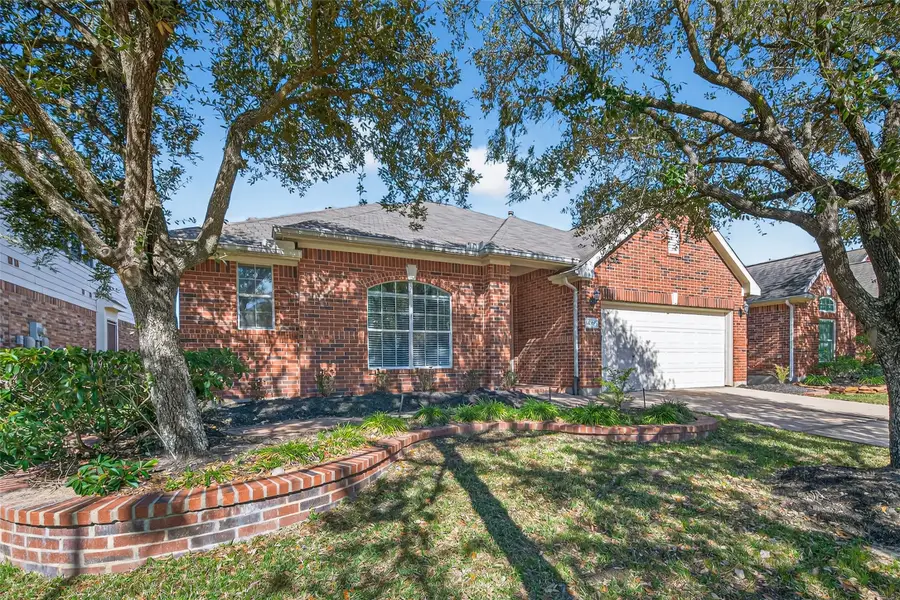 12818 Carriage Glen Drive, Tomball, TX 77377 - Image #2