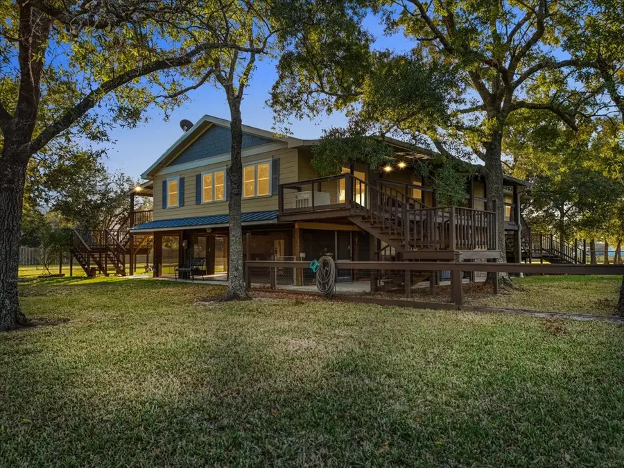 603 Shady Glen Drive, Anahuac, TX 77514 - Image #2