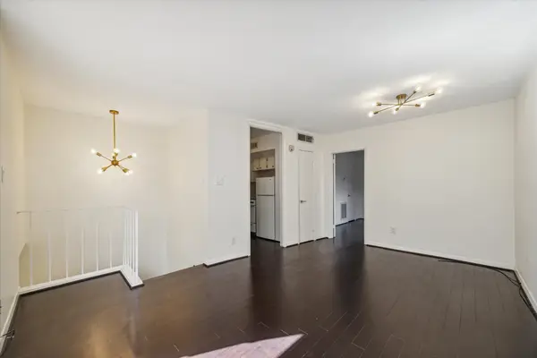 3401 Timmons Lane #14, Houston, TX 77027