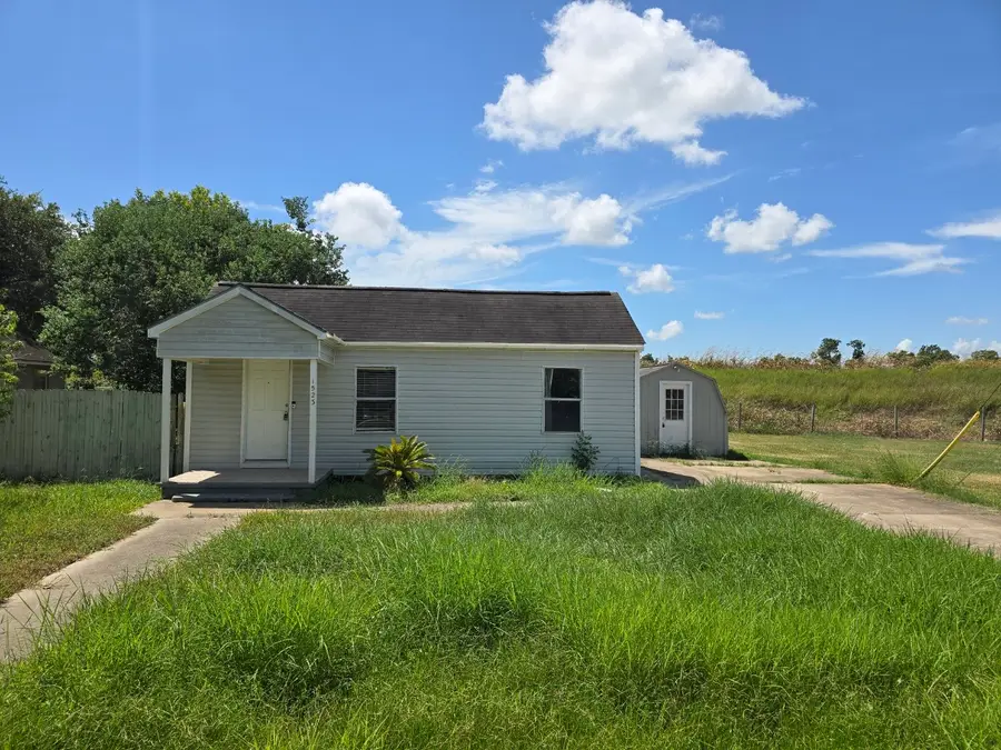 1523 N Avenue F, Freeport, TX 77541 - #2