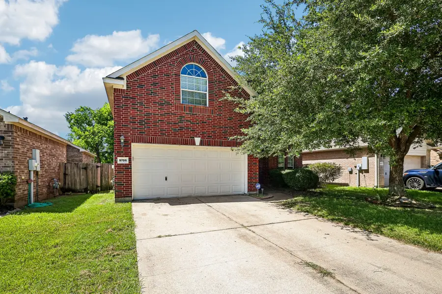 9705 Blue Bonnet Drive, Texas City, TX 77591 - #2