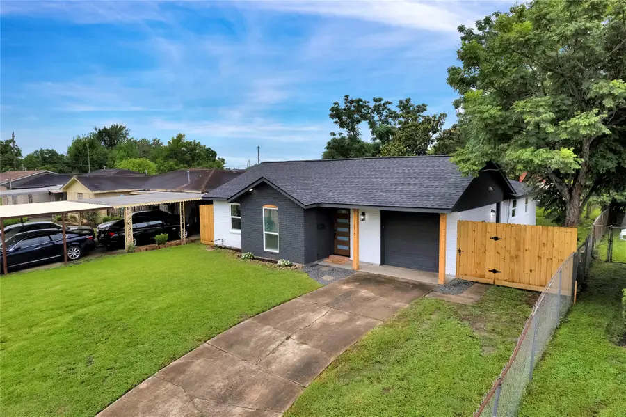 12930 Segrest Drive, Houston, TX 77047 - #2