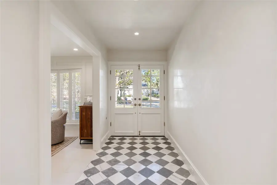 7811 Wickersham Lane, Houston, TX 77063 - Image #3