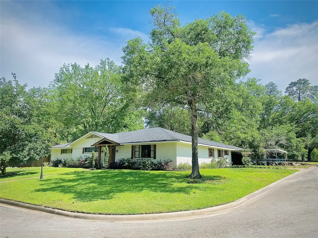129 Circle Dr, Cleveland, TX 77327 - #1